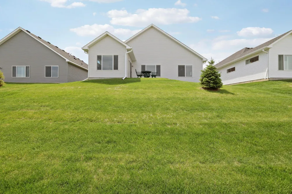 342 Emmy Lane Hanover, MN 55341