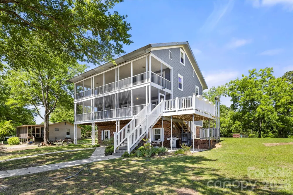 2450 Cottage Lane Liberty Hill, SC 29074