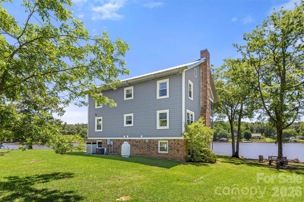 2450 Cottage Lane Liberty Hill, SC 29074