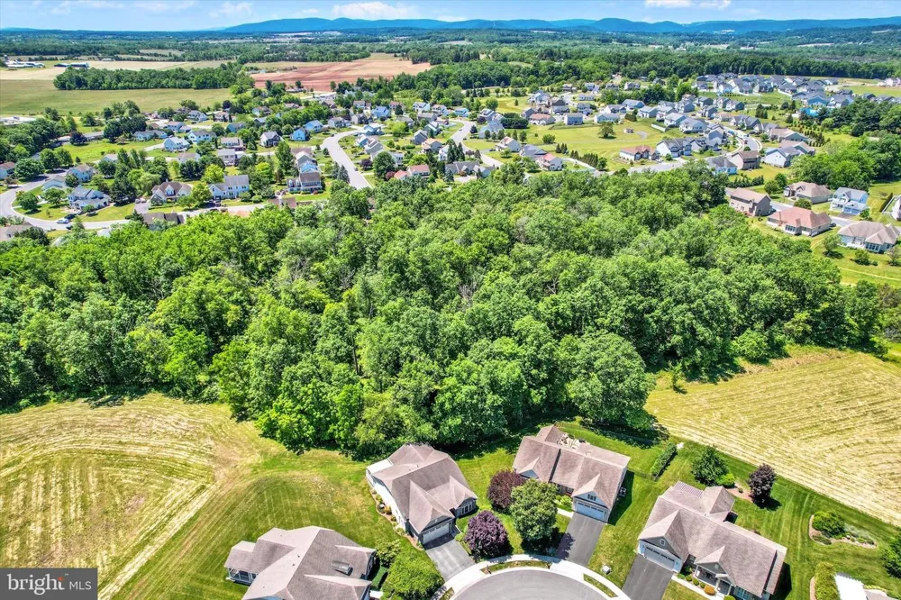 143 BITTERN DRIVE Gettysburg, PA 17325