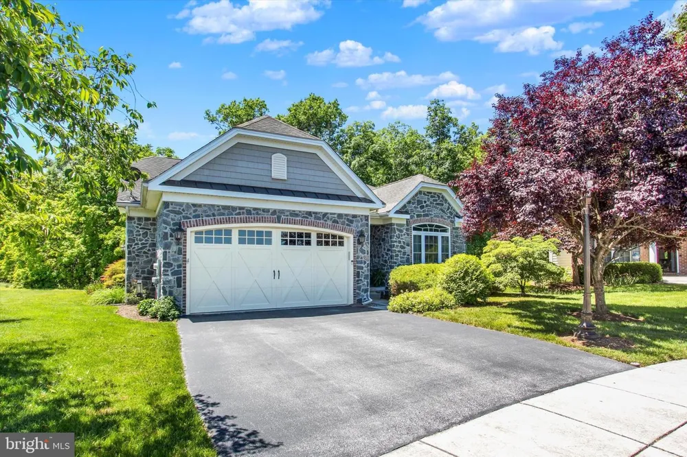143 BITTERN DRIVE Gettysburg, PA 17325