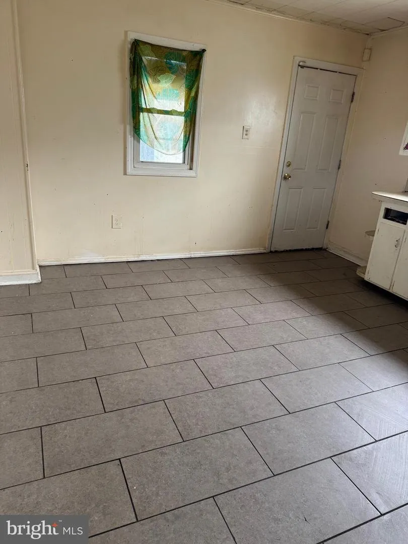 437 HOME AVENUE Trenton, NJ 08611