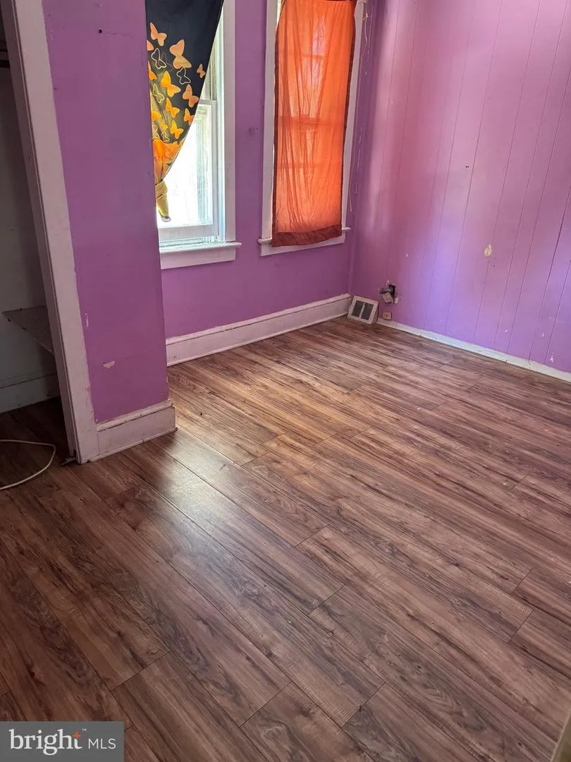 437 HOME AVENUE Trenton, NJ 08611