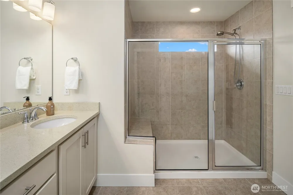 336 Zemp Way NE North Bend, WA 98045