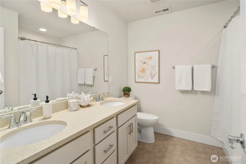 336 Zemp Way NE North Bend, WA 98045