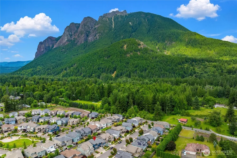 336 Zemp Way NE North Bend, WA 98045
