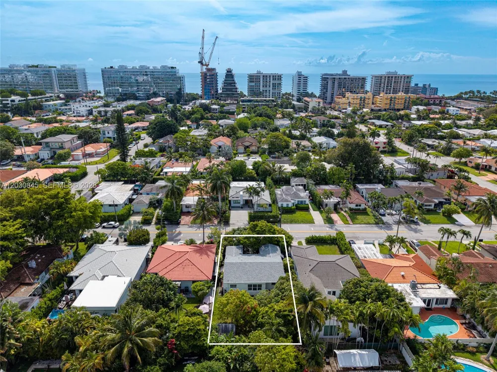 8942 Carlyle Ave Surfside, FL 33154