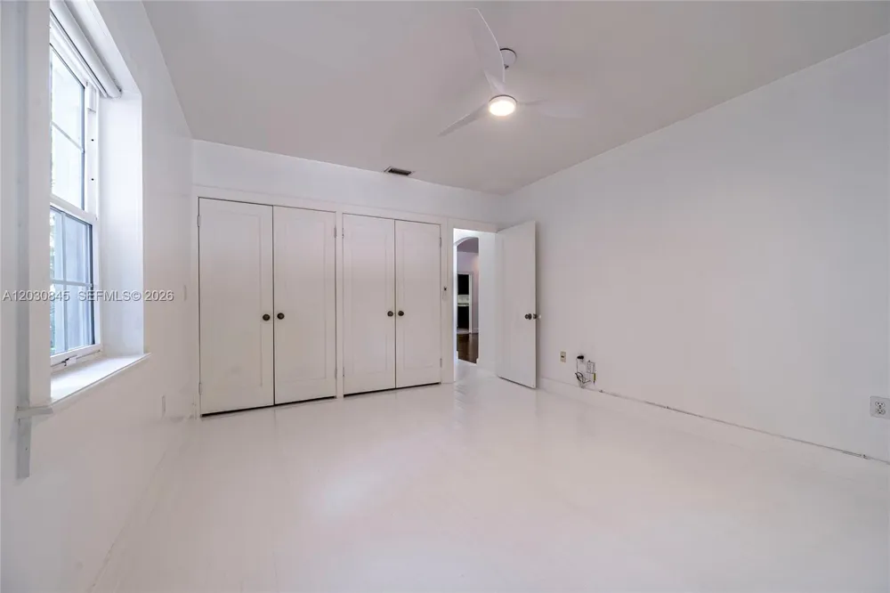 8942 Carlyle Ave Surfside, FL 33154