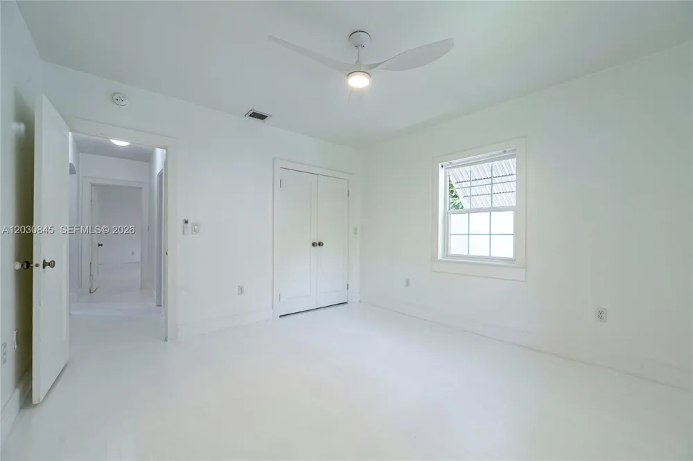 8942 Carlyle Ave Surfside, FL 33154