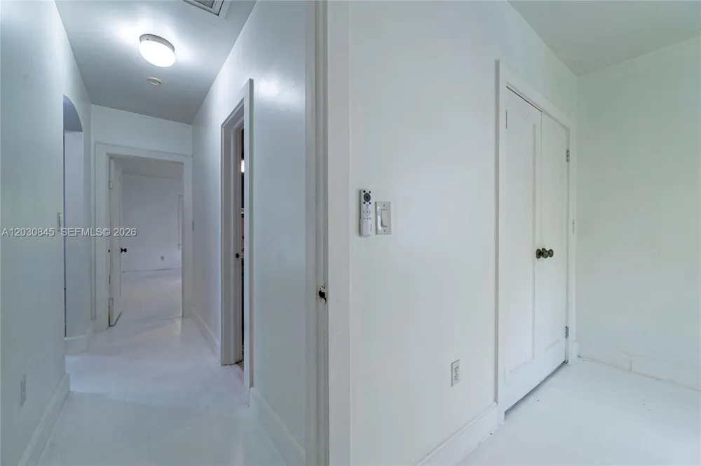 8942 Carlyle Ave Surfside, FL 33154