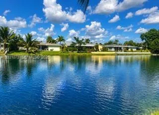 7551 SW 42nd Pl Davie, FL 33314
