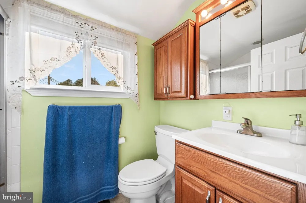 4035 FAIRWAY ROAD Lafayette Hill, PA 19444
