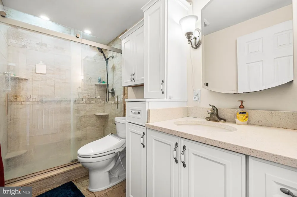 4035 FAIRWAY ROAD Lafayette Hill, PA 19444