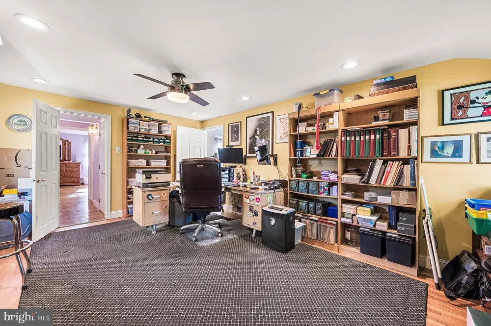4035 FAIRWAY ROAD Lafayette Hill, PA 19444