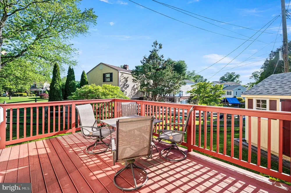 4035 FAIRWAY ROAD Lafayette Hill, PA 19444