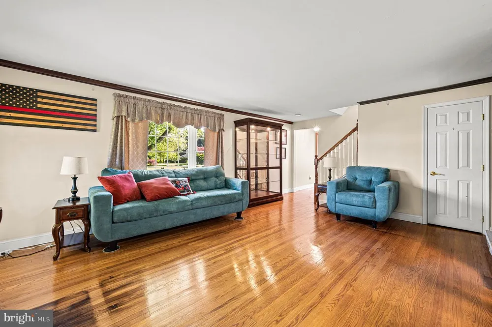 4035 FAIRWAY ROAD Lafayette Hill, PA 19444