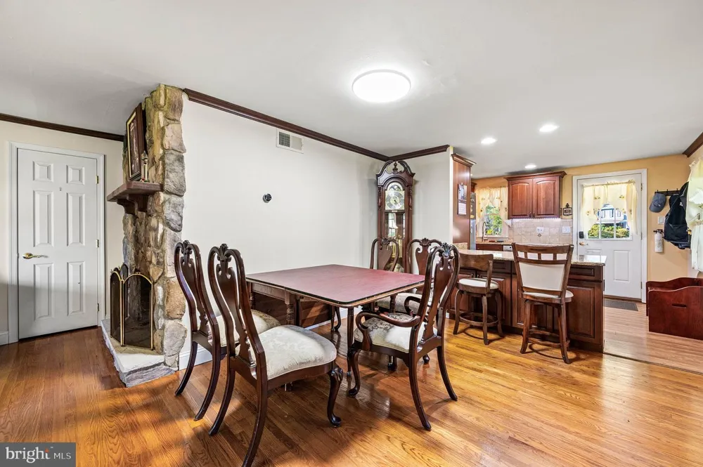 4035 FAIRWAY ROAD Lafayette Hill, PA 19444