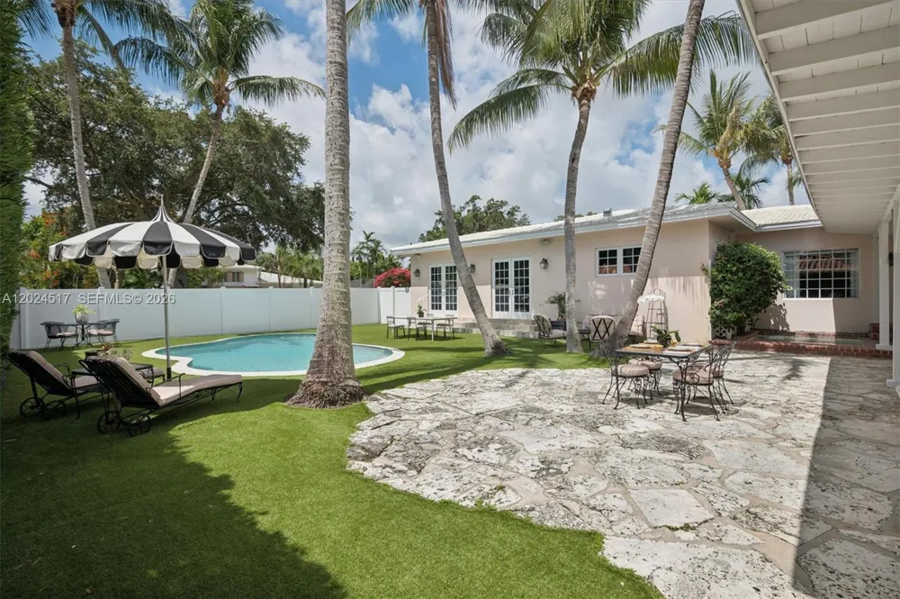 1255 NE 99th St Miami Shores, FL 33138
