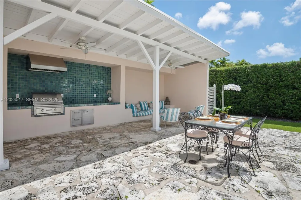1255 NE 99th St Miami Shores, FL 33138