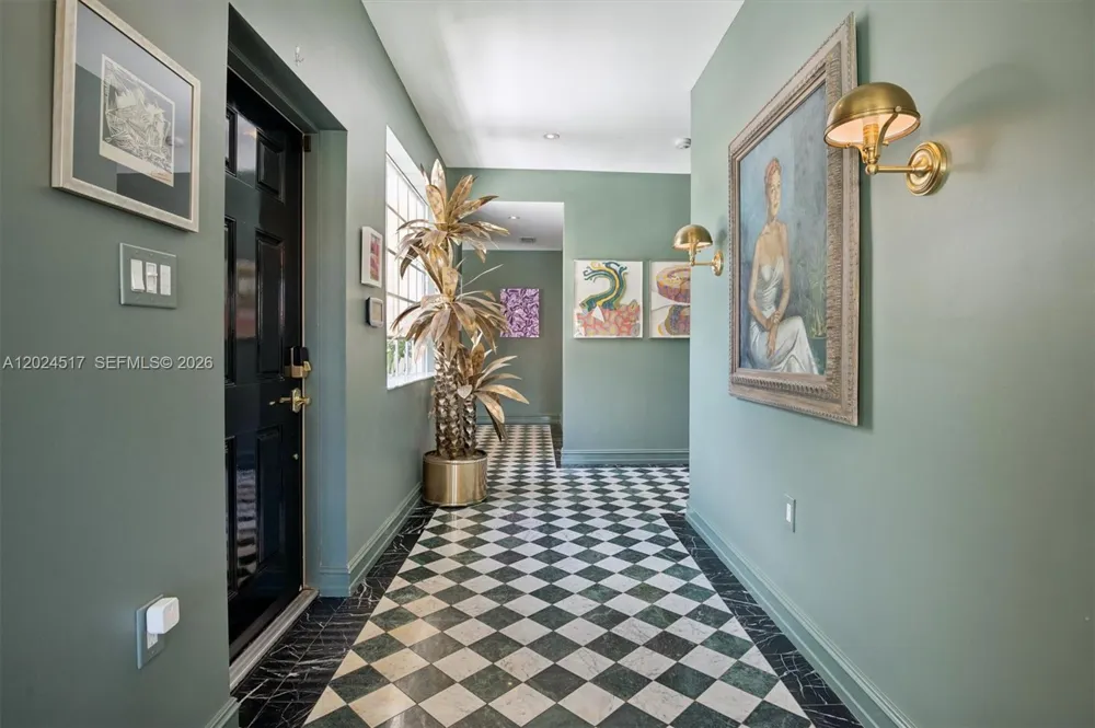 1255 NE 99th St Miami Shores, FL 33138