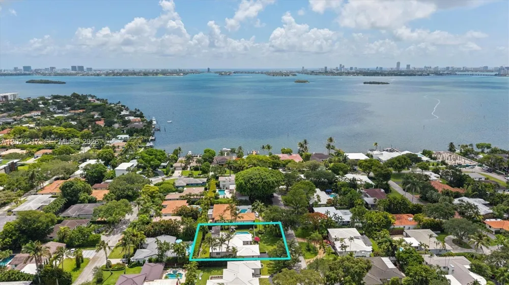 1255 NE 99th St Miami Shores, FL 33138