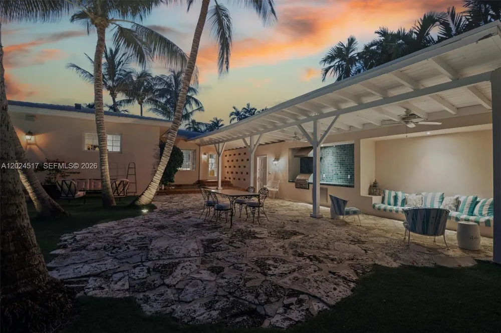 1255 NE 99th St Miami Shores, FL 33138
