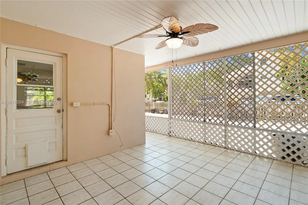 56 SE Marlin Ave Key Largo, FL 33037