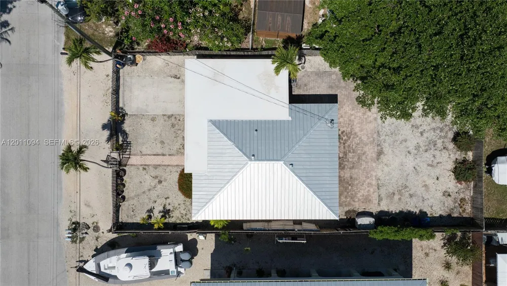 56 SE Marlin Ave Key Largo, FL 33037