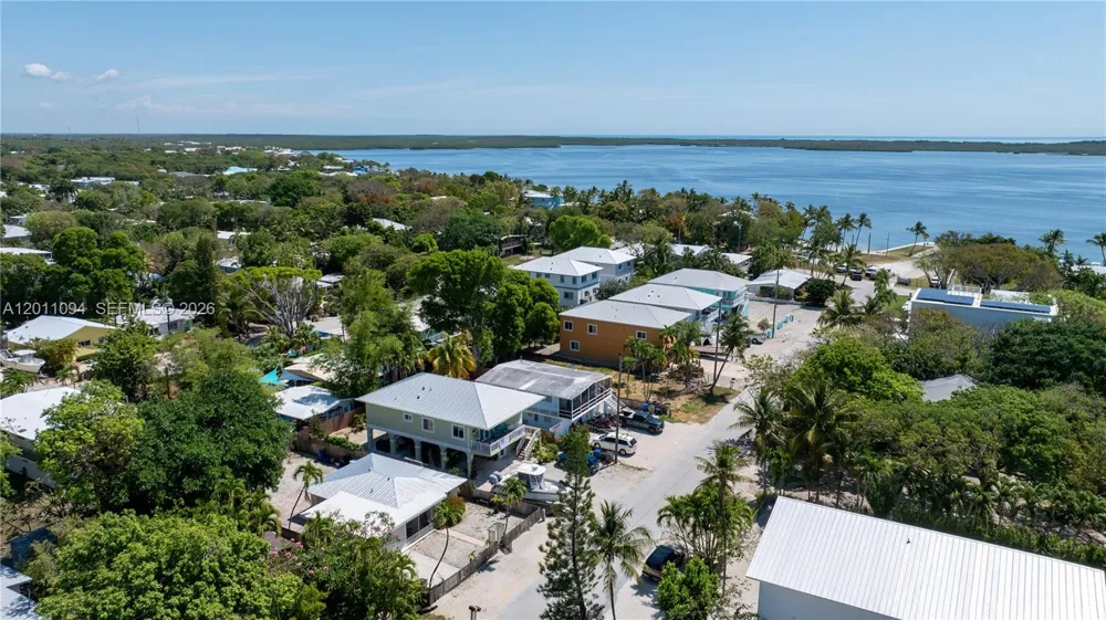 56 SE Marlin Ave Key Largo, FL 33037