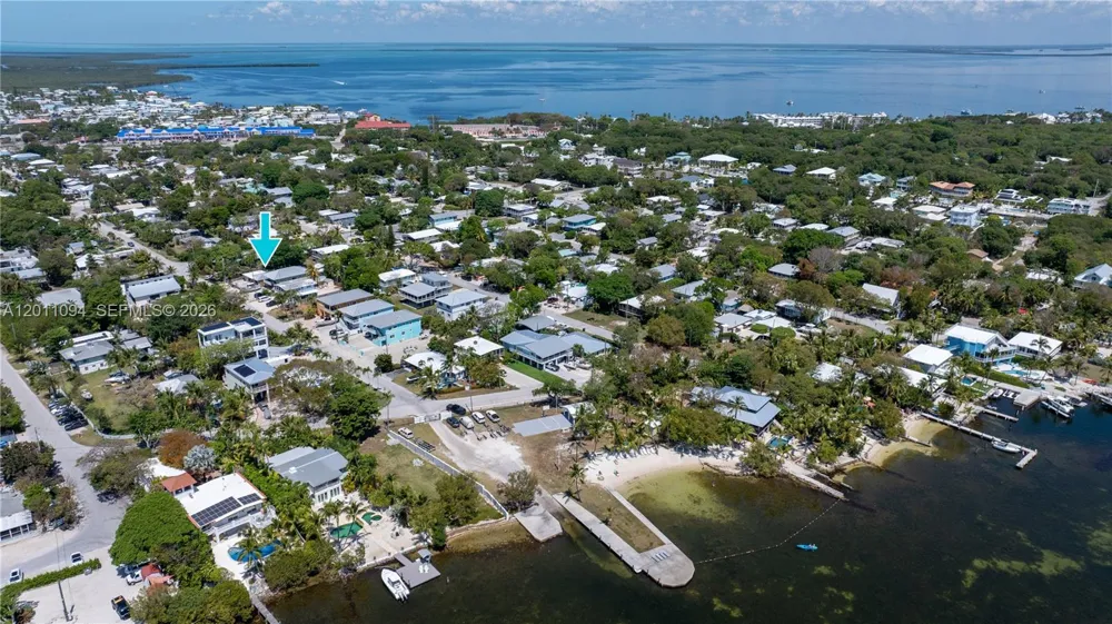 56 SE Marlin Ave Key Largo, FL 33037