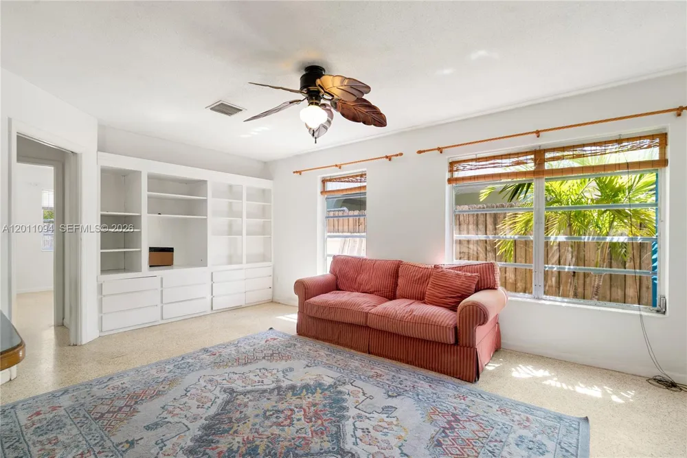 56 SE Marlin Ave Key Largo, FL 33037