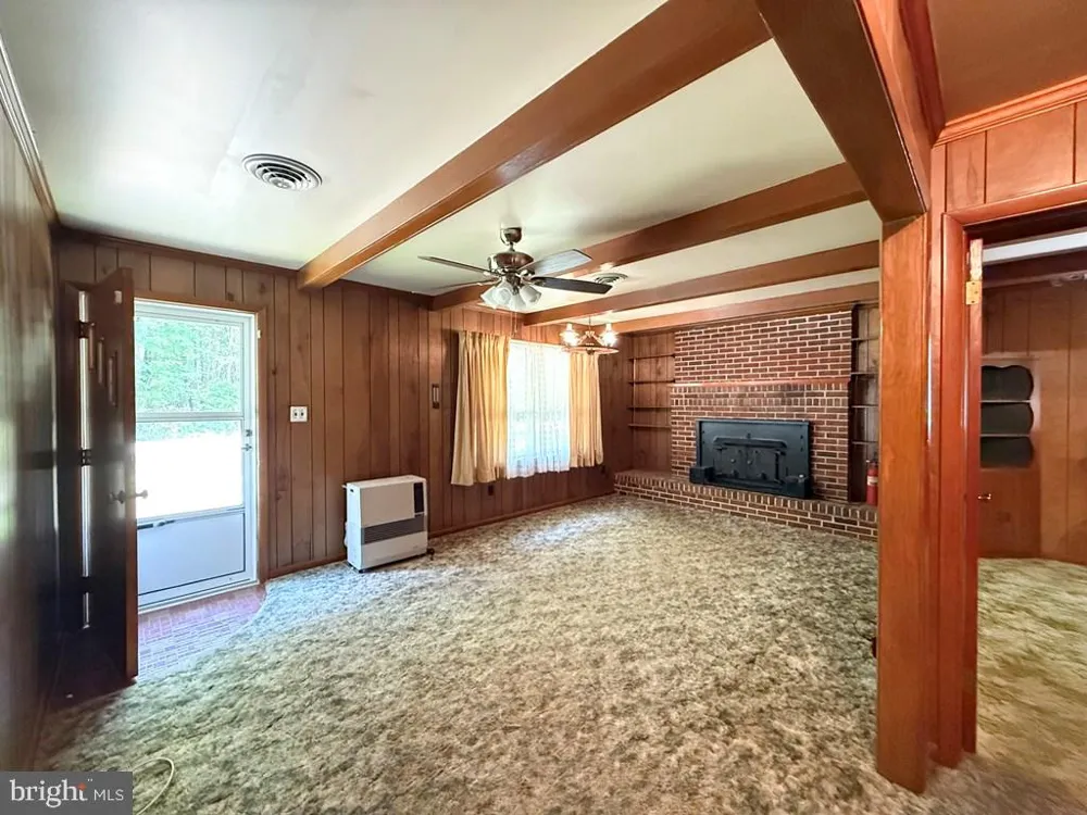 664 SANDY POINT ROAD Heathsville, VA 22473