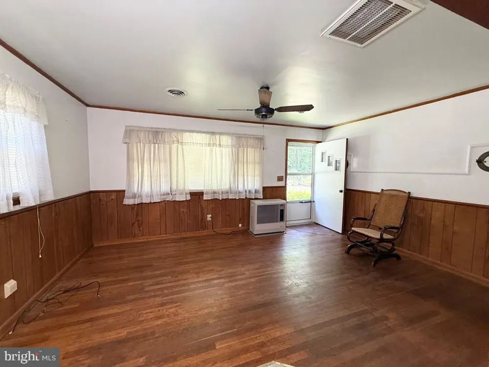 664 SANDY POINT ROAD Heathsville, VA 22473