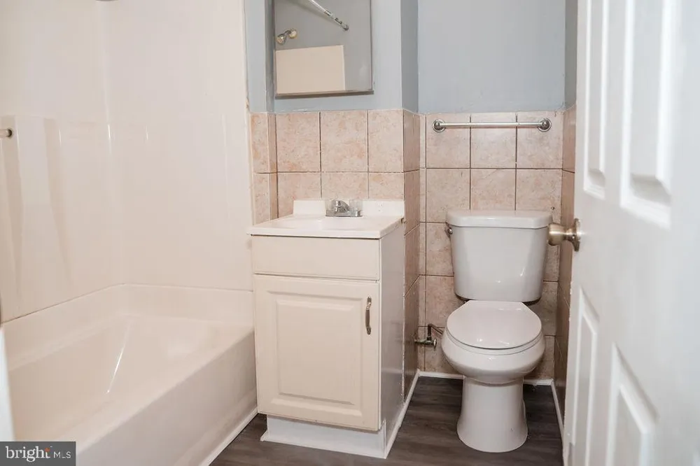 2630 E MONUMENT STREET Baltimore, MD 21205