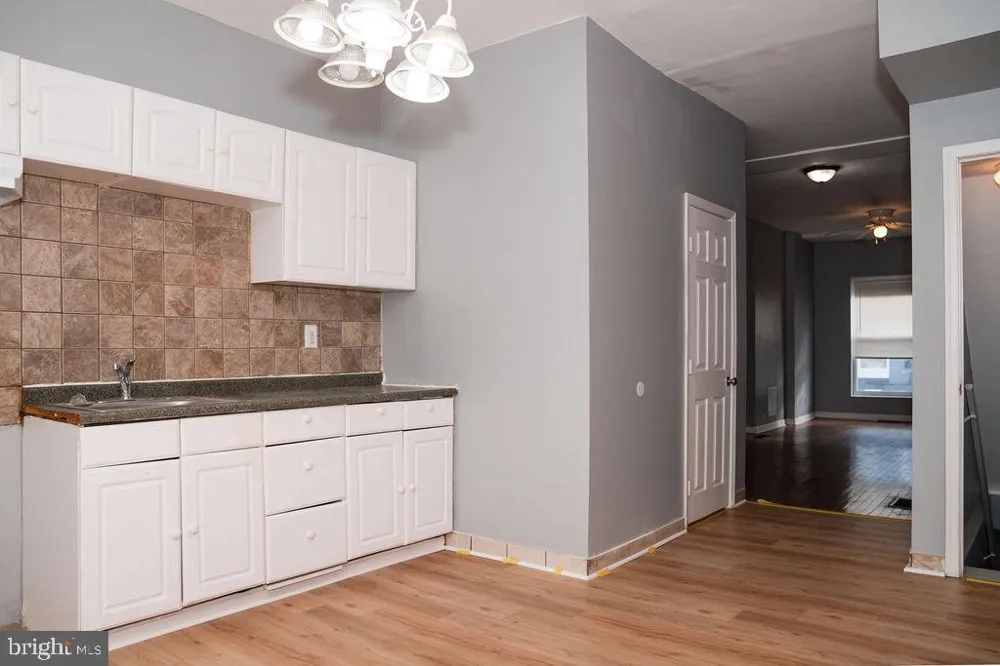 2630 E MONUMENT STREET Baltimore, MD 21205