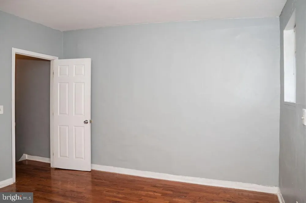 2630 E MONUMENT STREET Baltimore, MD 21205