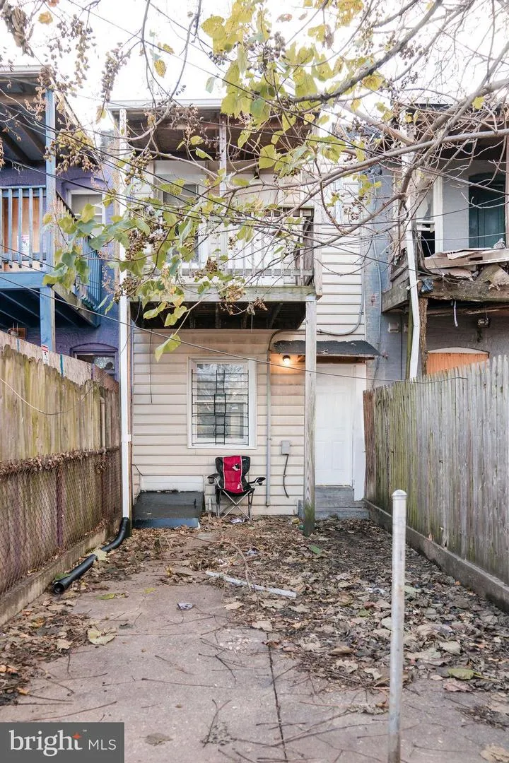 2630 E MONUMENT STREET Baltimore, MD 21205
