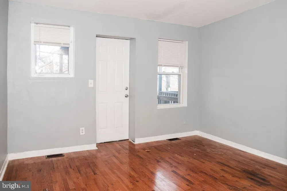 2630 E MONUMENT STREET Baltimore, MD 21205