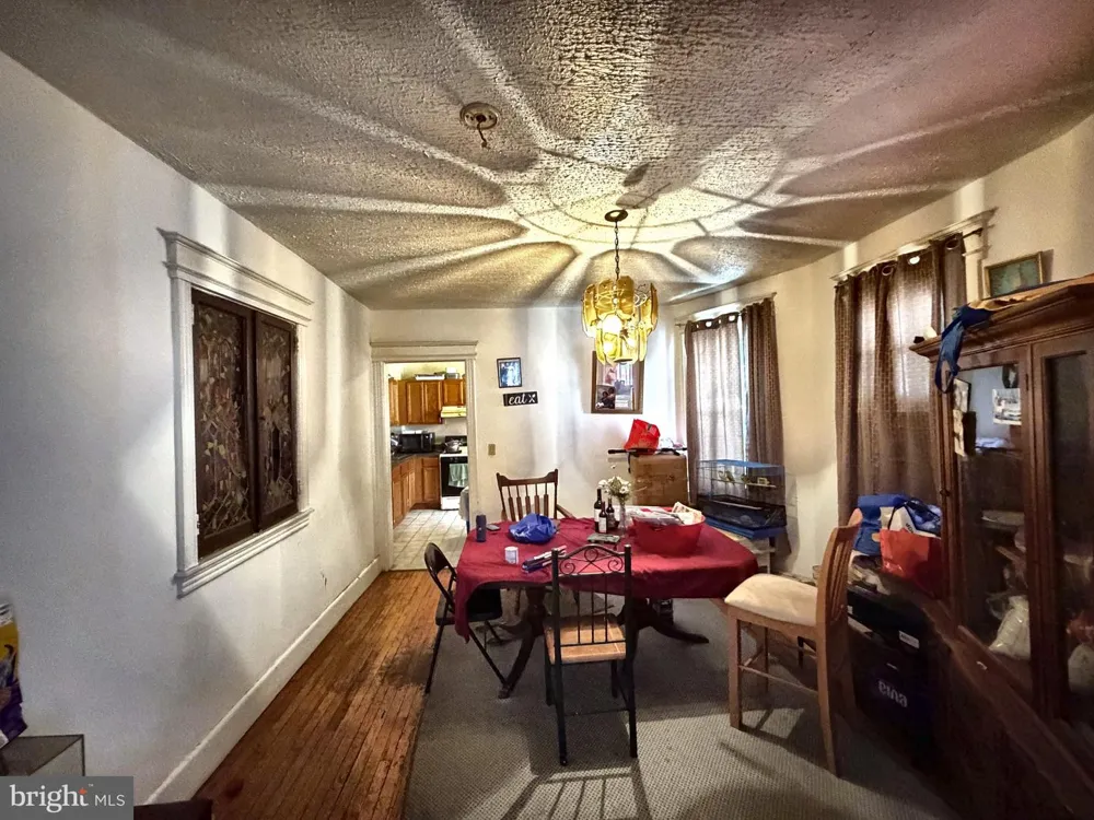 131 HOFFMAN AVENUE Trenton, NJ 08618