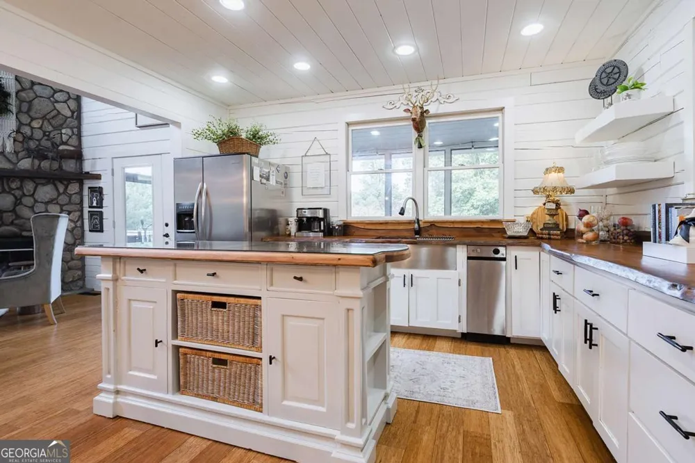 328 Black Ankle Creek RD Cherry Log, GA 30522