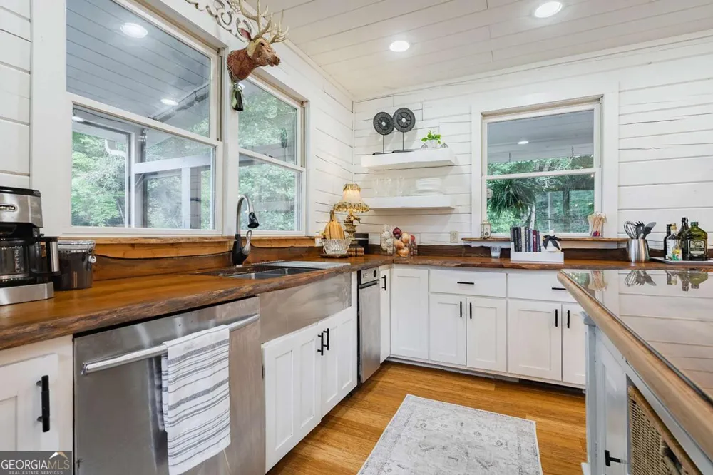 328 Black Ankle Creek RD Cherry Log, GA 30522