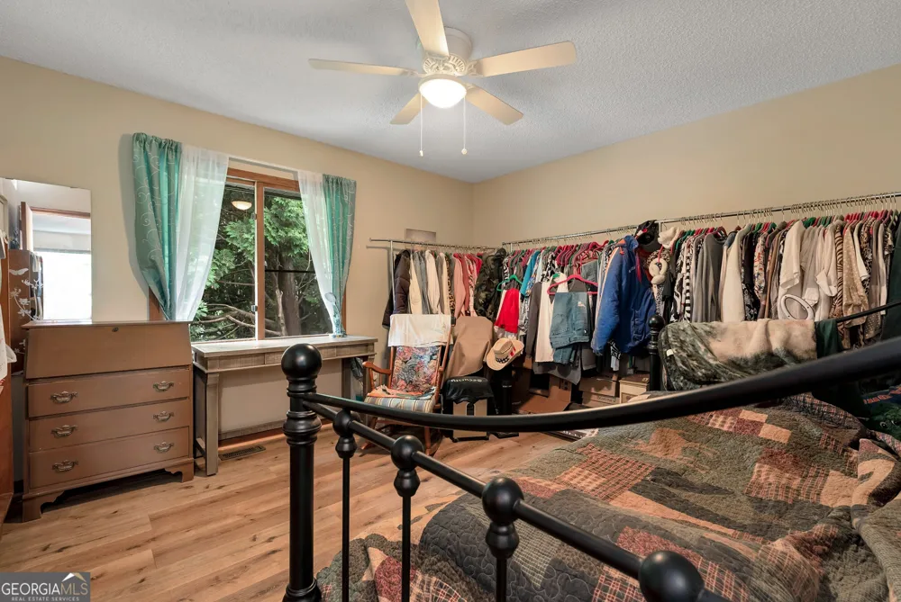 390 Alpenrosen Strasse Helen, GA 30545