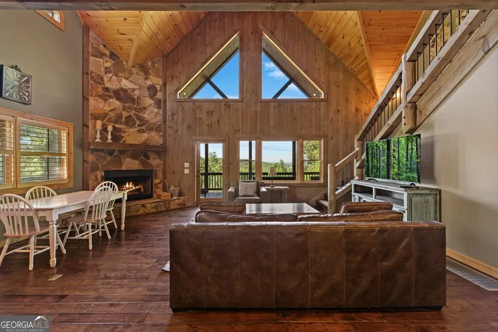 479 Big Timber RD Mineral Bluff, GA 30559