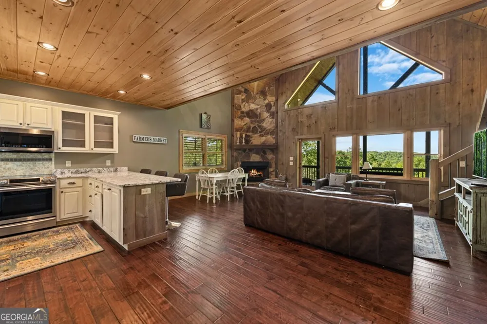 479 Big Timber RD Mineral Bluff, GA 30559