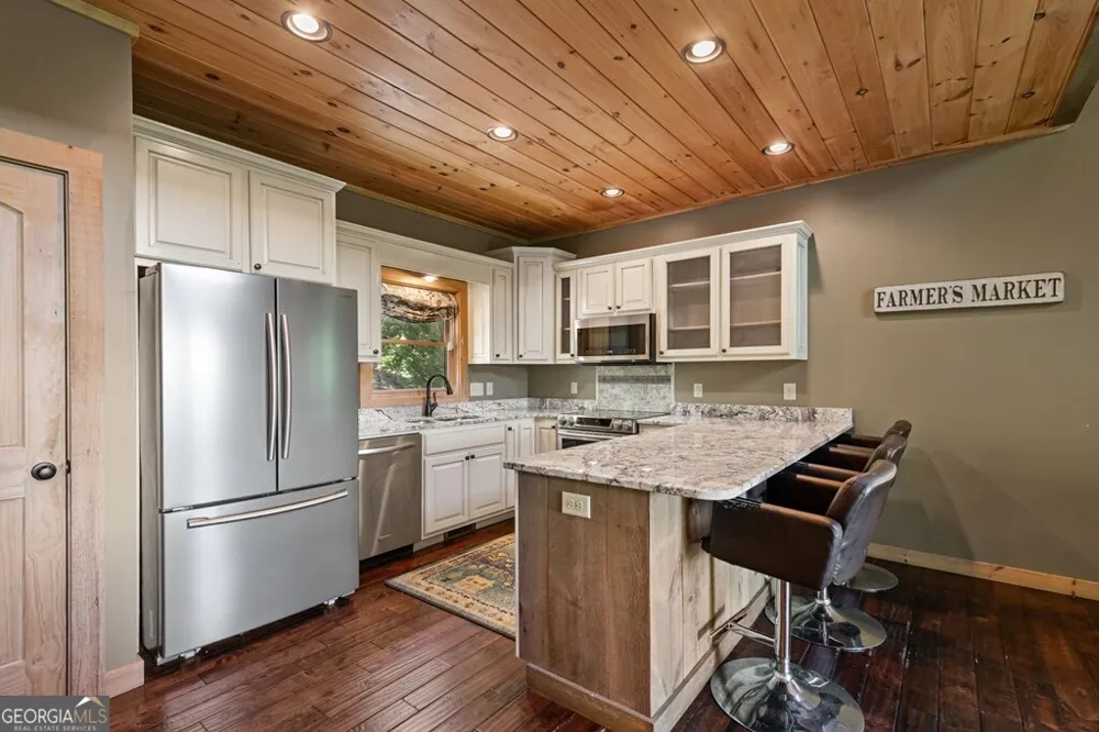 479 Big Timber RD Mineral Bluff, GA 30559