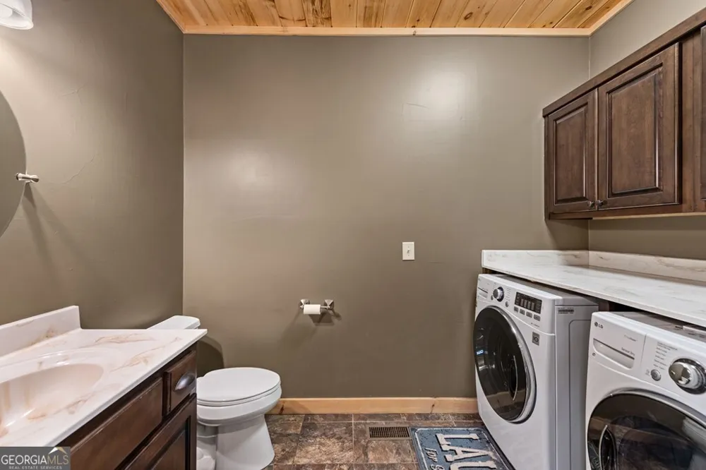 479 Big Timber RD Mineral Bluff, GA 30559