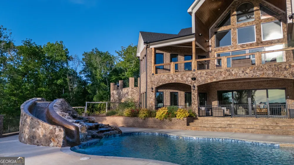 4881 Lickskillet RD Hamilton, GA 31811