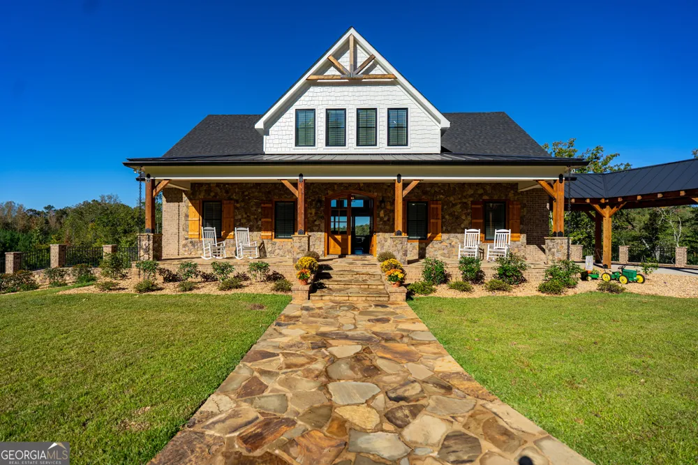 4881 Lickskillet RD Hamilton, GA 31811