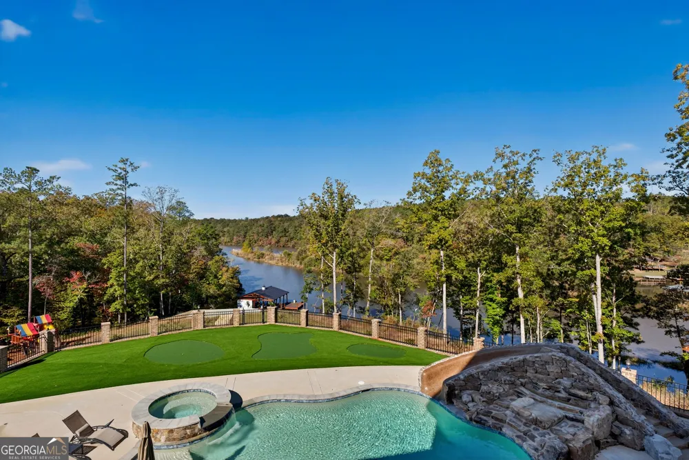 4881 Lickskillet RD Hamilton, GA 31811