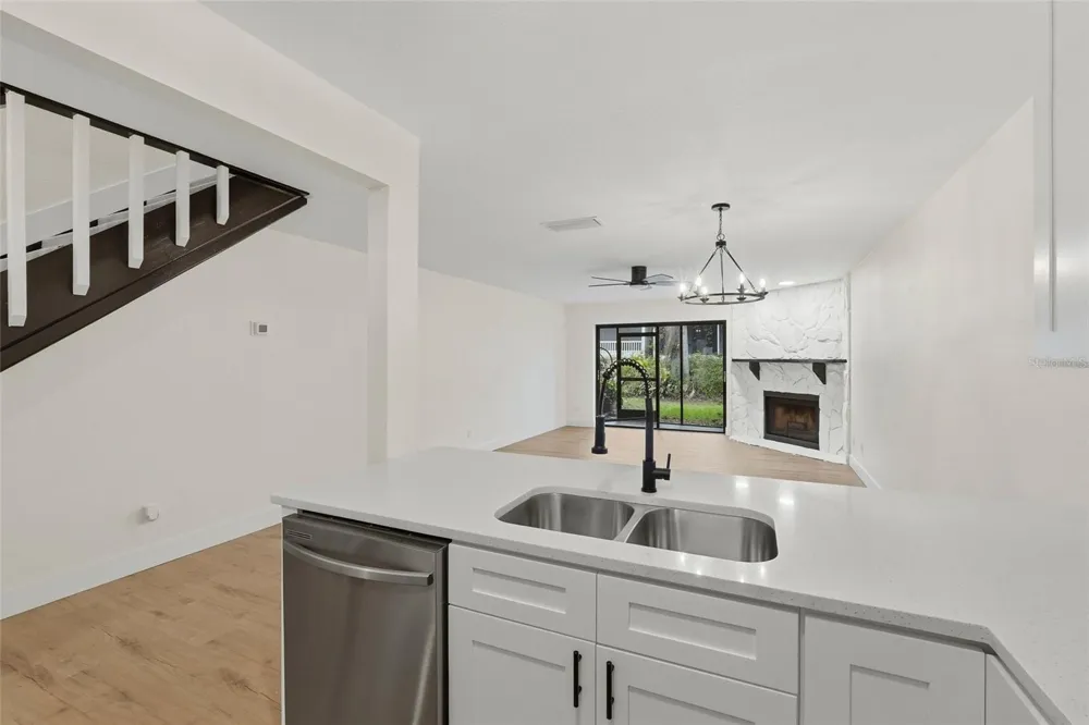 205 SOMERSET LANE Palm Harbor, FL 34684